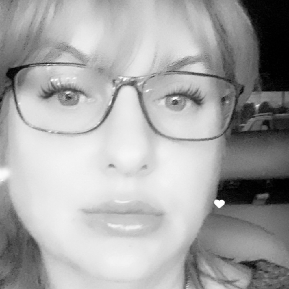 Meet your Posher, Shay!